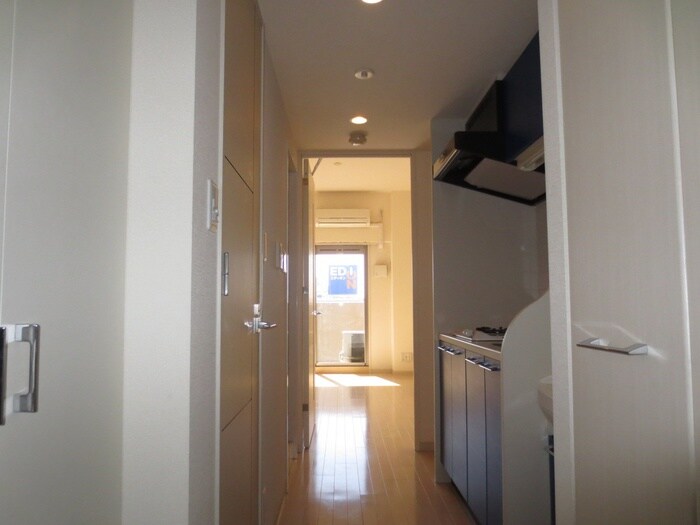 物件内観写真19　(廊下)
