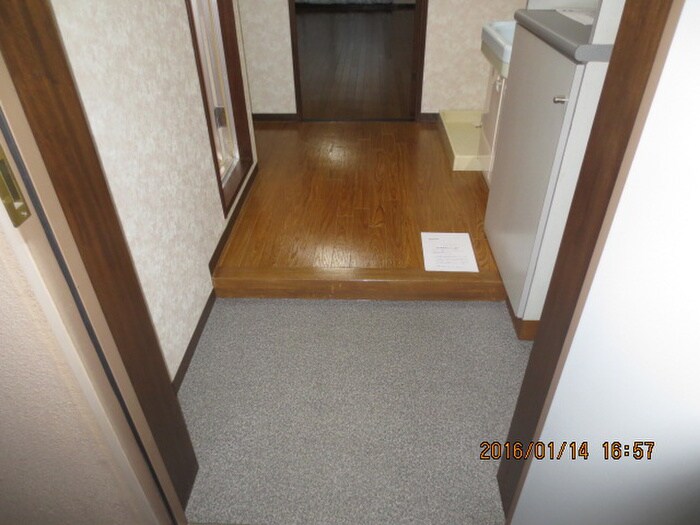 物件内観写真22　(玄関)