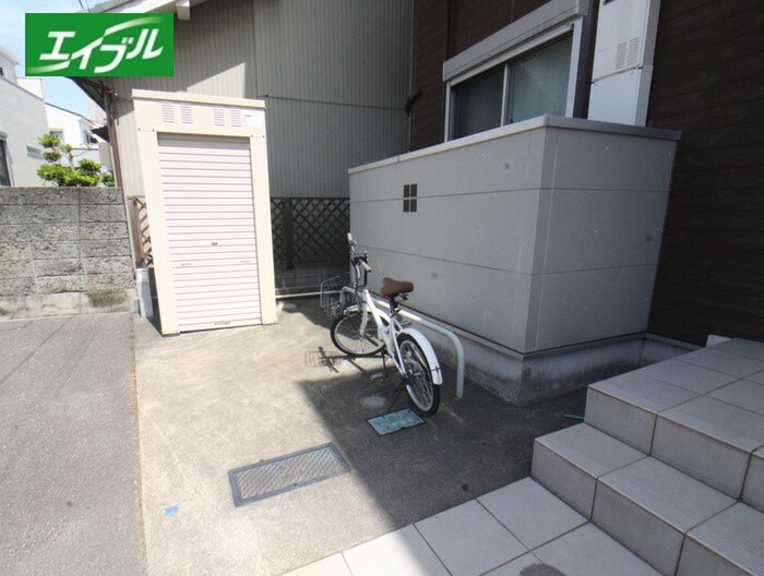 物件外観写真3　(外観写真)