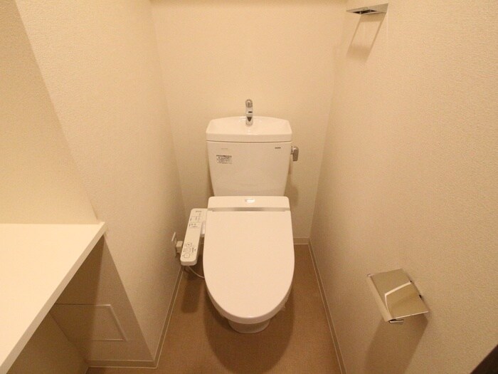 物件内観写真11　(トイレ)