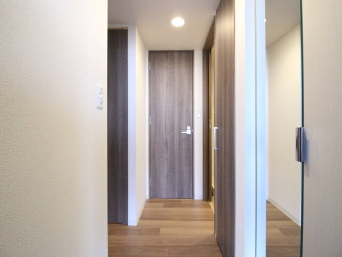 物件内観写真18　(廊下)