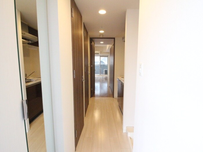 物件内観写真20　(廊下)