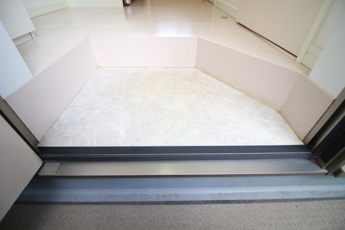 物件内観写真15　(玄関)