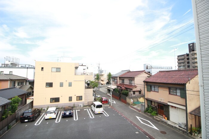 物件内観写真16　(室内からの展望)