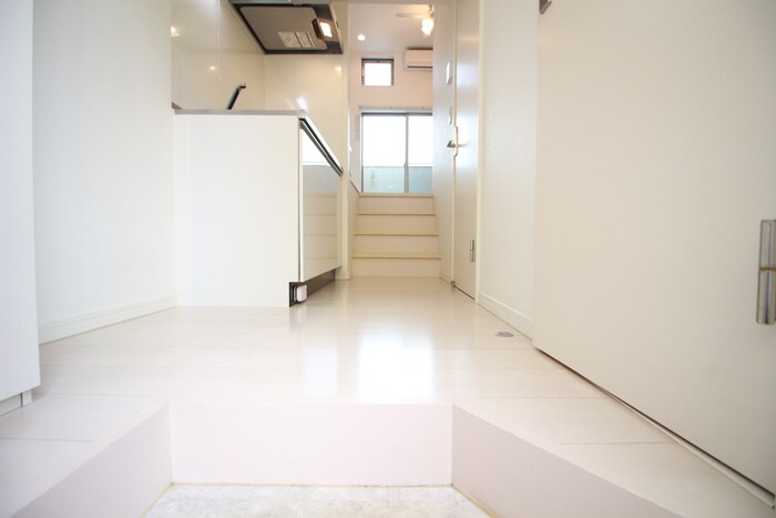 物件内観写真20　(廊下)