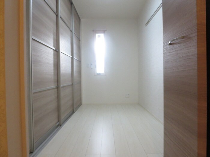 物件内観写真9　(居室)