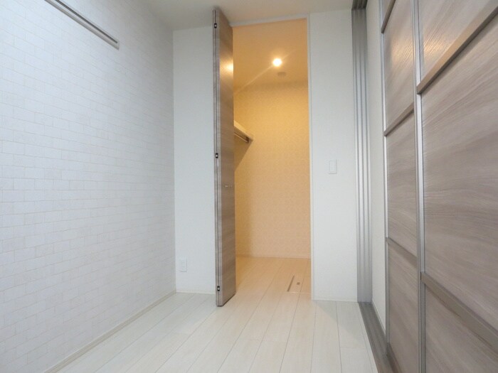 物件内観写真10　(居室)