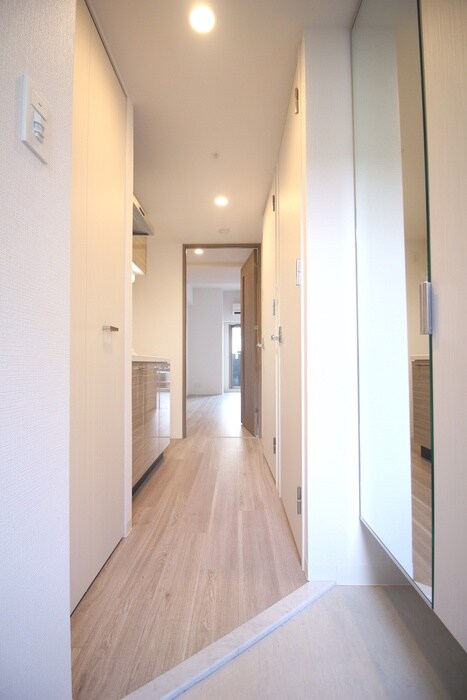 物件内観写真7　(玄関)