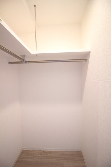 物件内観写真13　(収納)