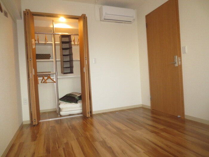 物件内観写真10　(内観写真)