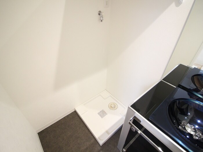 物件内観写真15　(洗濯機置場)