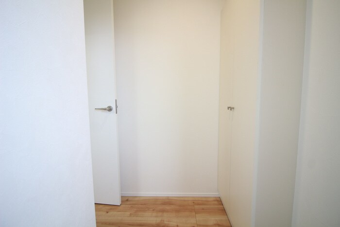 物件内観写真19　(廊下)