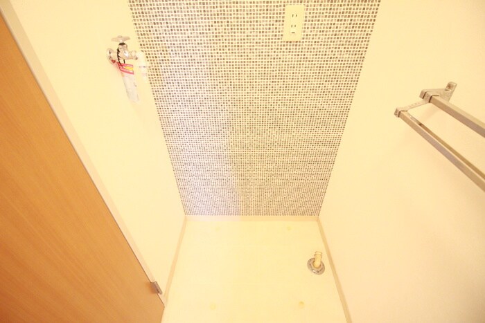 物件内観写真13　(洗濯機置場)