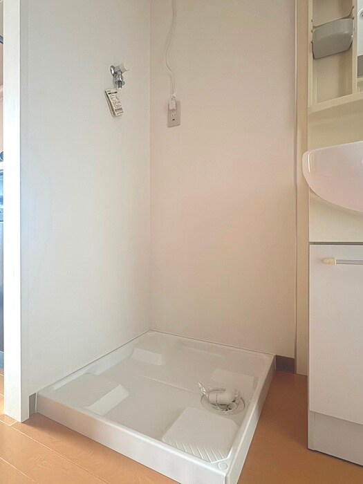 物件内観写真17　(洗濯機置場)