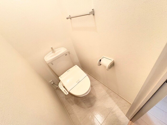 物件内観写真12　(トイレ)