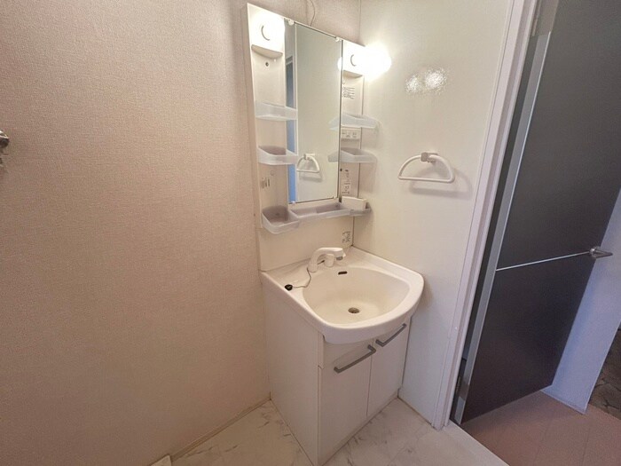 物件内観写真13　(洗面)