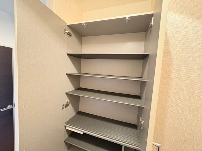 物件内観写真18　(靴箱)