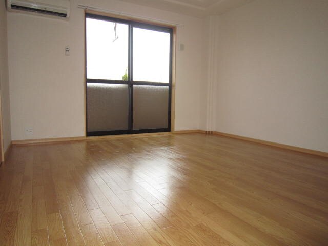 物件内観写真5　(居室)