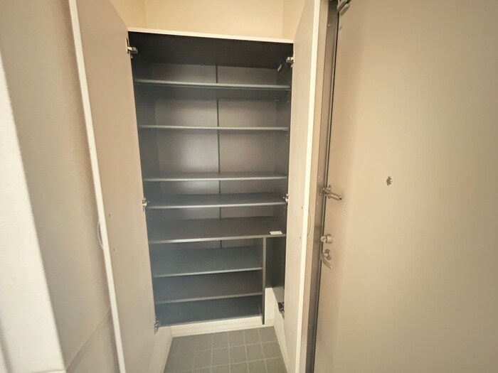 物件内観写真19　(靴箱)