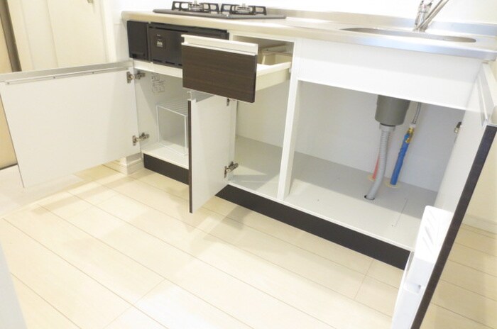 物件内観写真10　(収納)