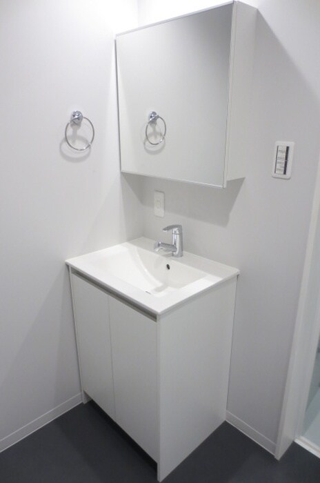 物件内観写真13　(洗面)