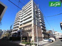 泉アパ－トメントの外観写真