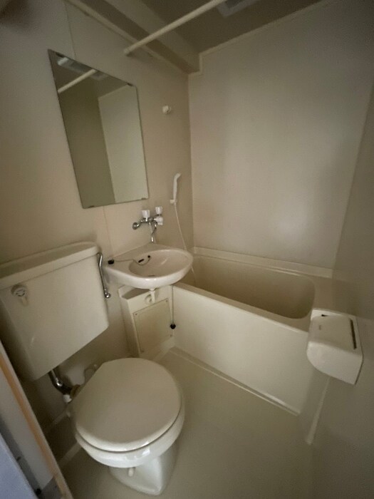 物件内観写真17　(トイレ)