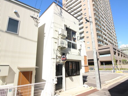 康生通西4丁目貸店舗兼貸事務所外観写真