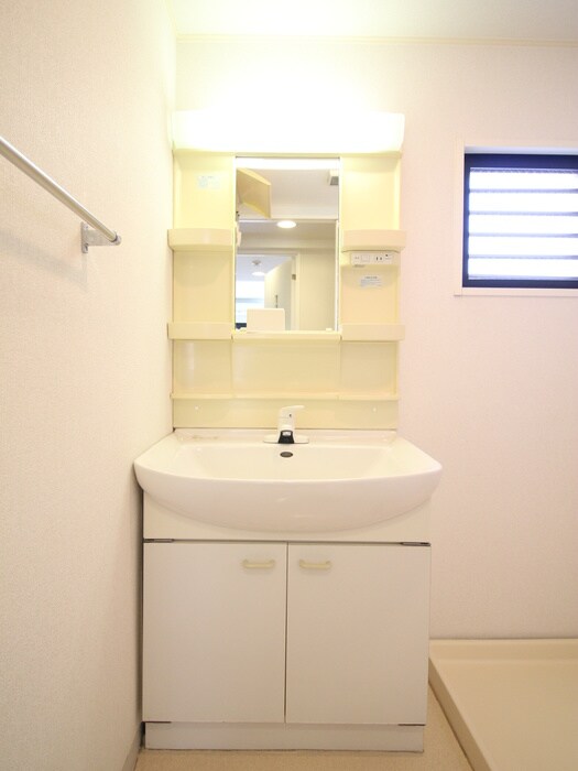 物件内観写真12　(洗面)