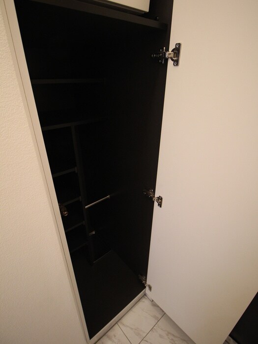 物件内観写真14　(靴箱)