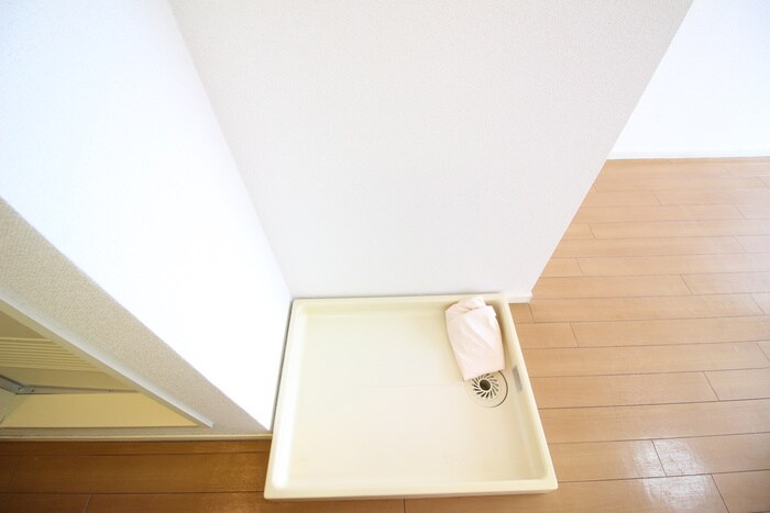 物件内観写真15　(洗濯機置場)