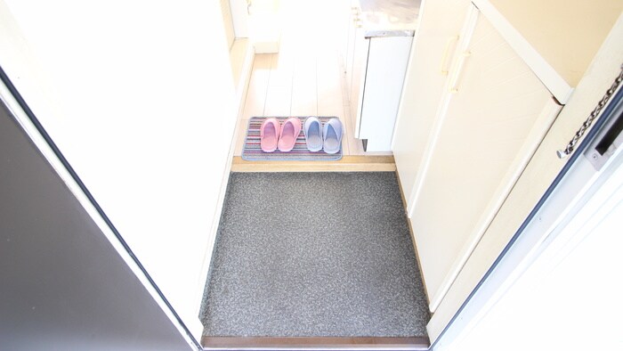 物件内観写真15　(玄関)