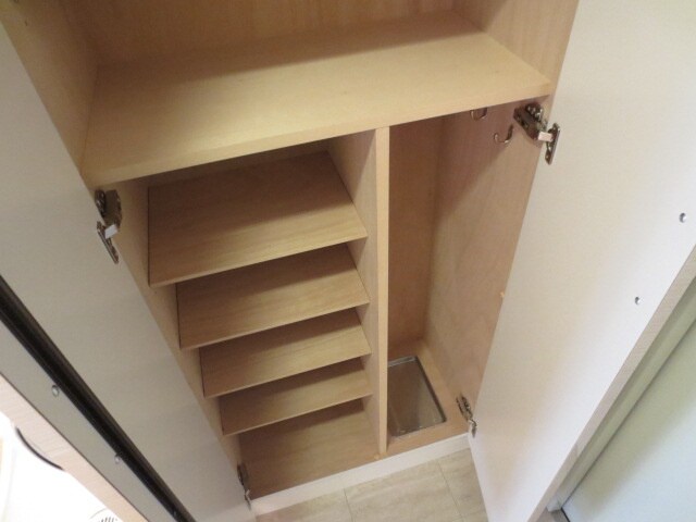 物件内観写真16　(靴箱)