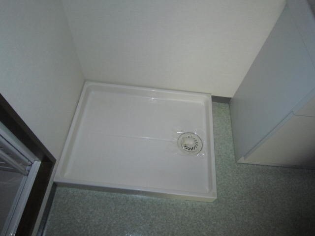 物件内観写真14　(洗濯機置場)