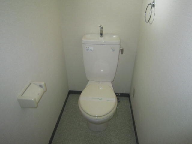 物件内観写真16　(トイレ)