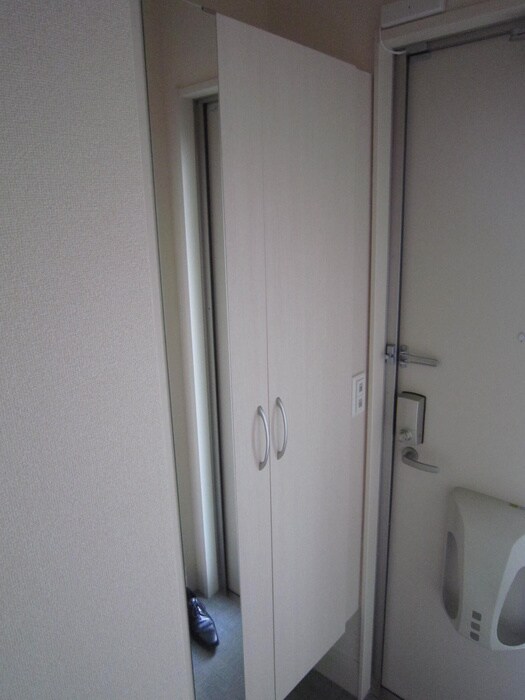 物件内観写真8　(靴箱)