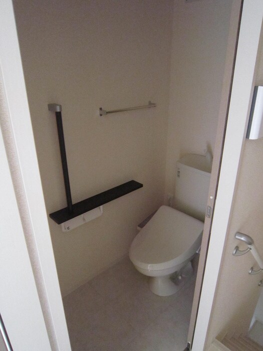 物件内観写真9　(トイレ)