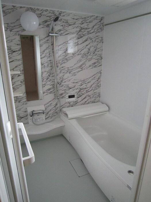 物件内観写真10　(バス／シャワールーム等)