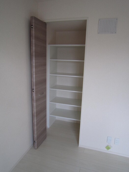 物件内観写真17　(収納)