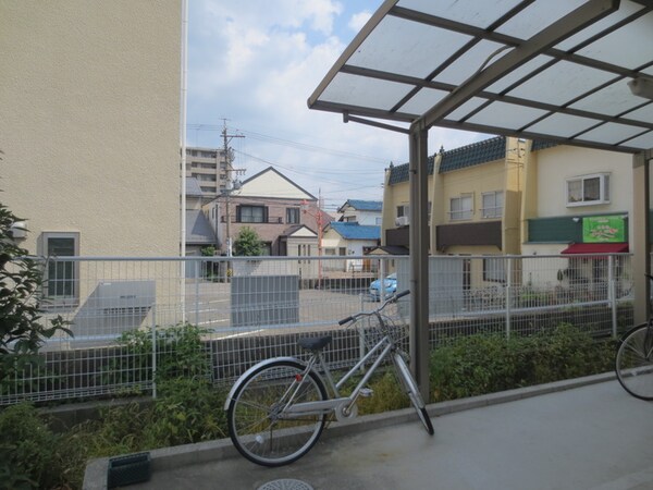 駐輪場
