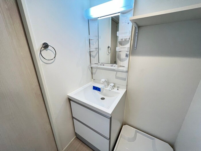 物件内観写真13　(洗面)