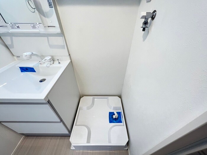 物件内観写真14　(洗濯機置場)