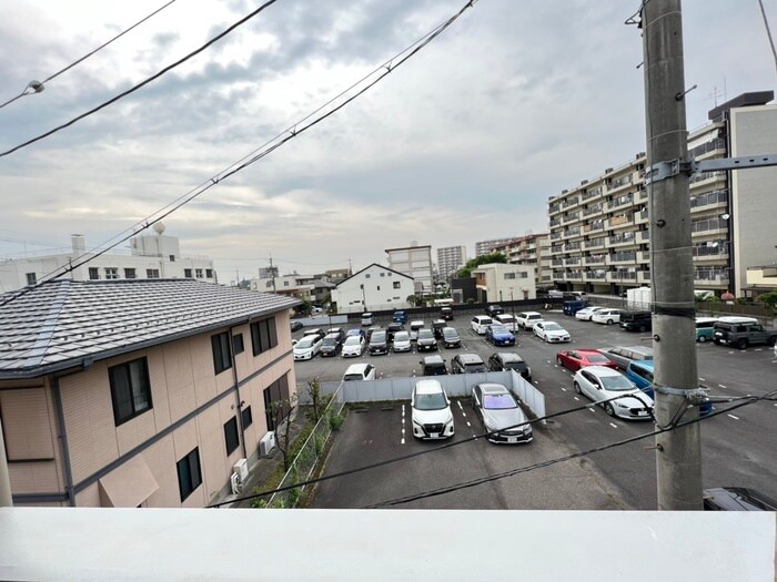 物件内観写真22　(室内からの展望)