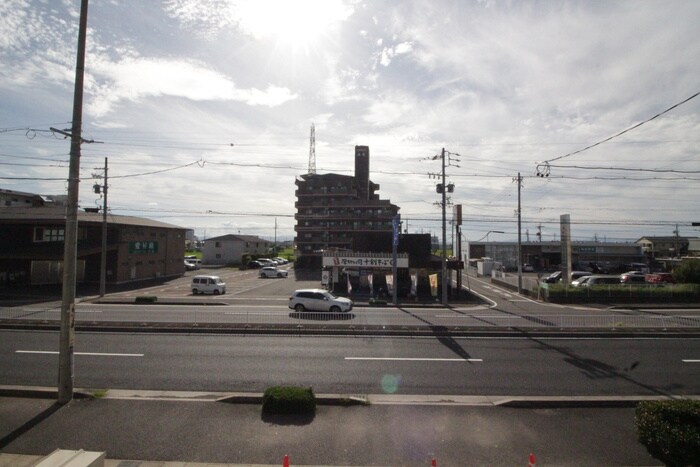 物件内観写真22　(室内からの展望)