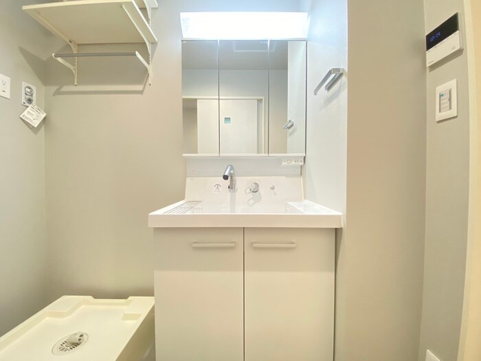 物件内観写真12　(洗面)