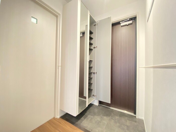 物件内観写真16　(靴箱)