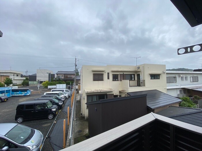 物件内観写真22　(室内からの展望)