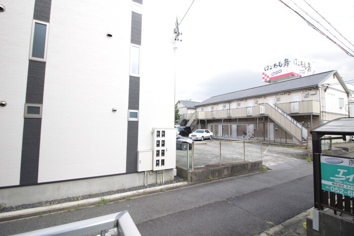 物件内観写真19　(室内からの展望)