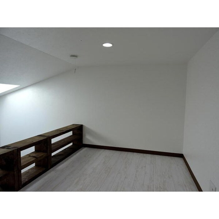 物件内観写真3　(ロフト)