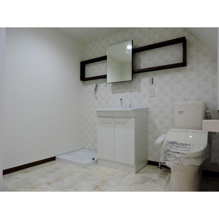 物件内観写真6　(洗面)